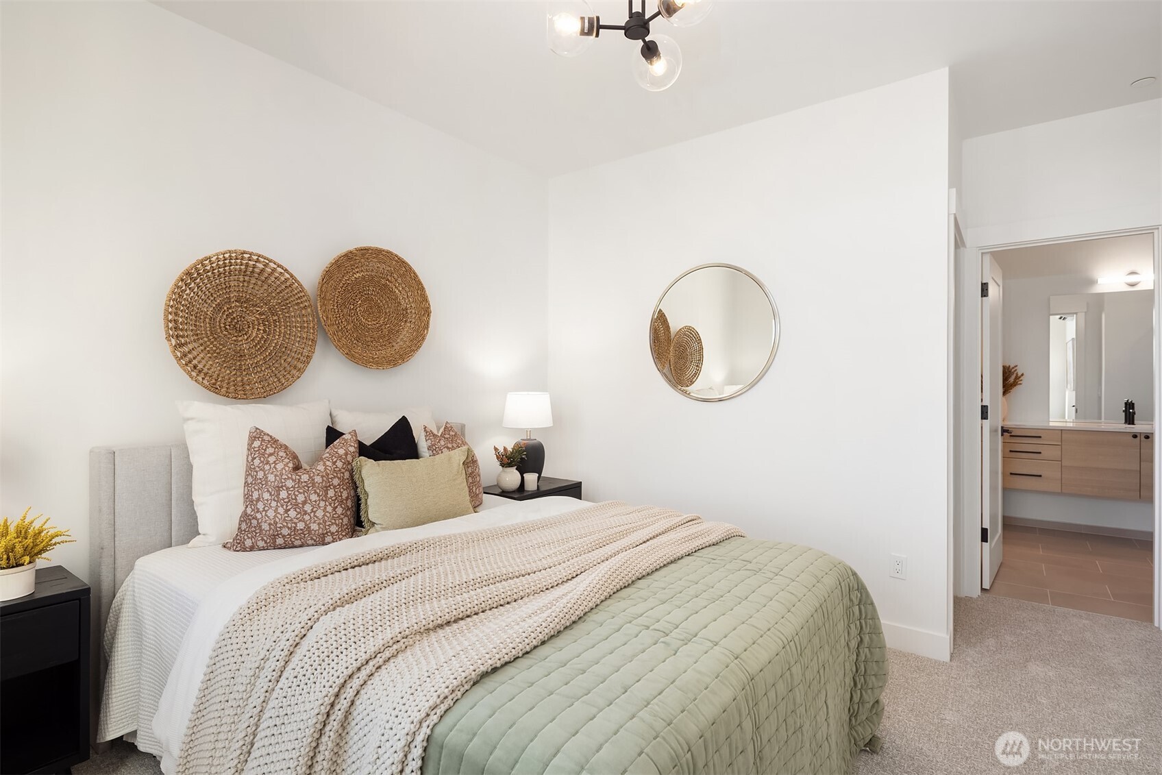 Photo of similar home, 1719