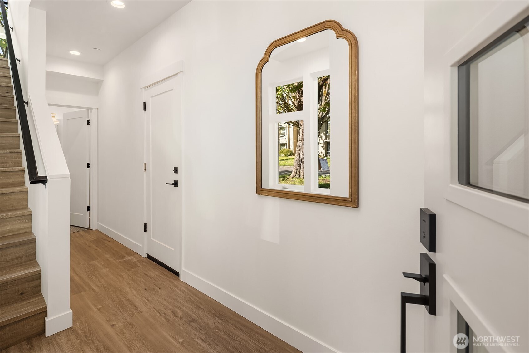 Photo of similar home, 1719