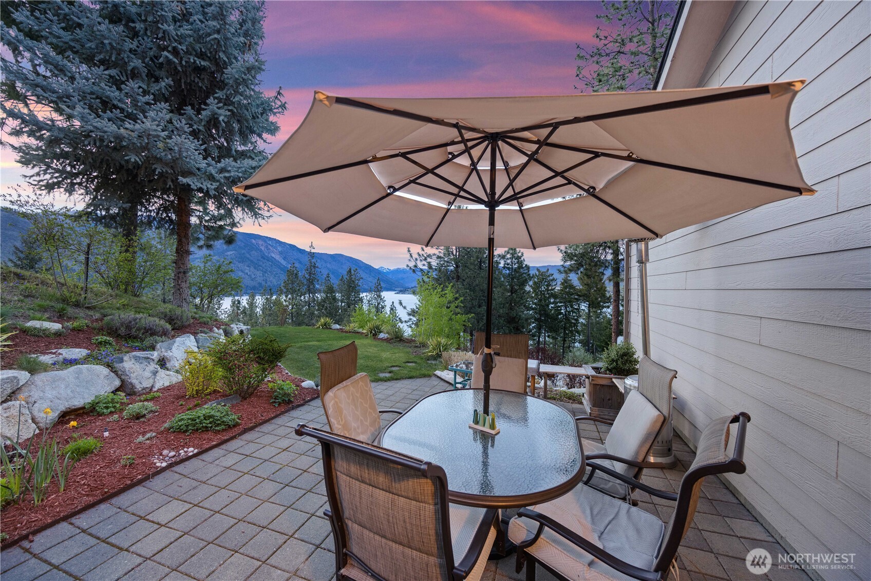 Great entertaining space.