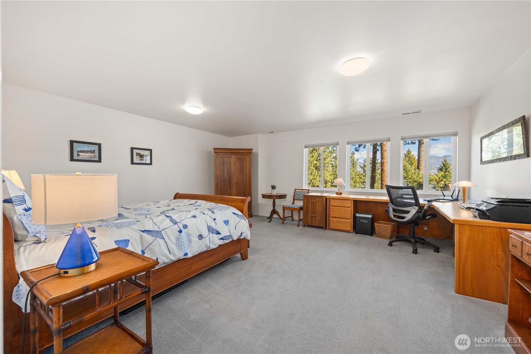 Lower level primary suite