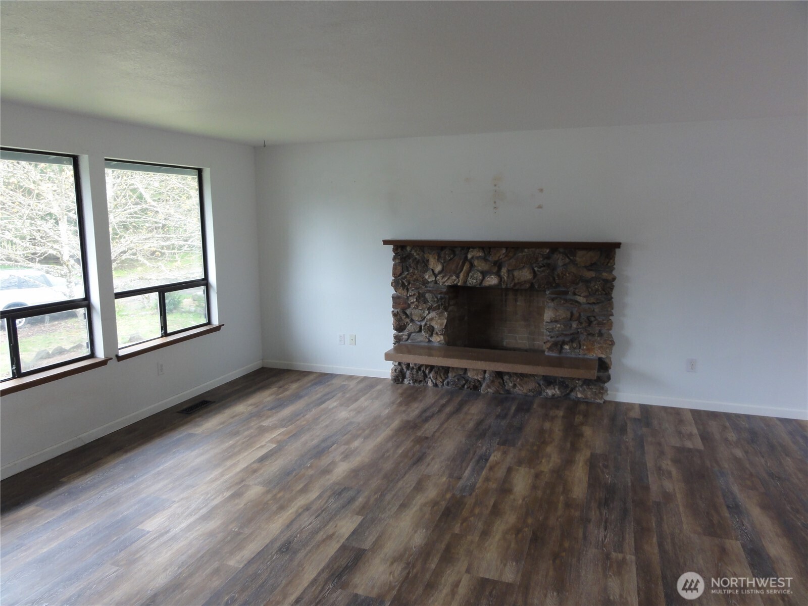 Living room with fireplace.