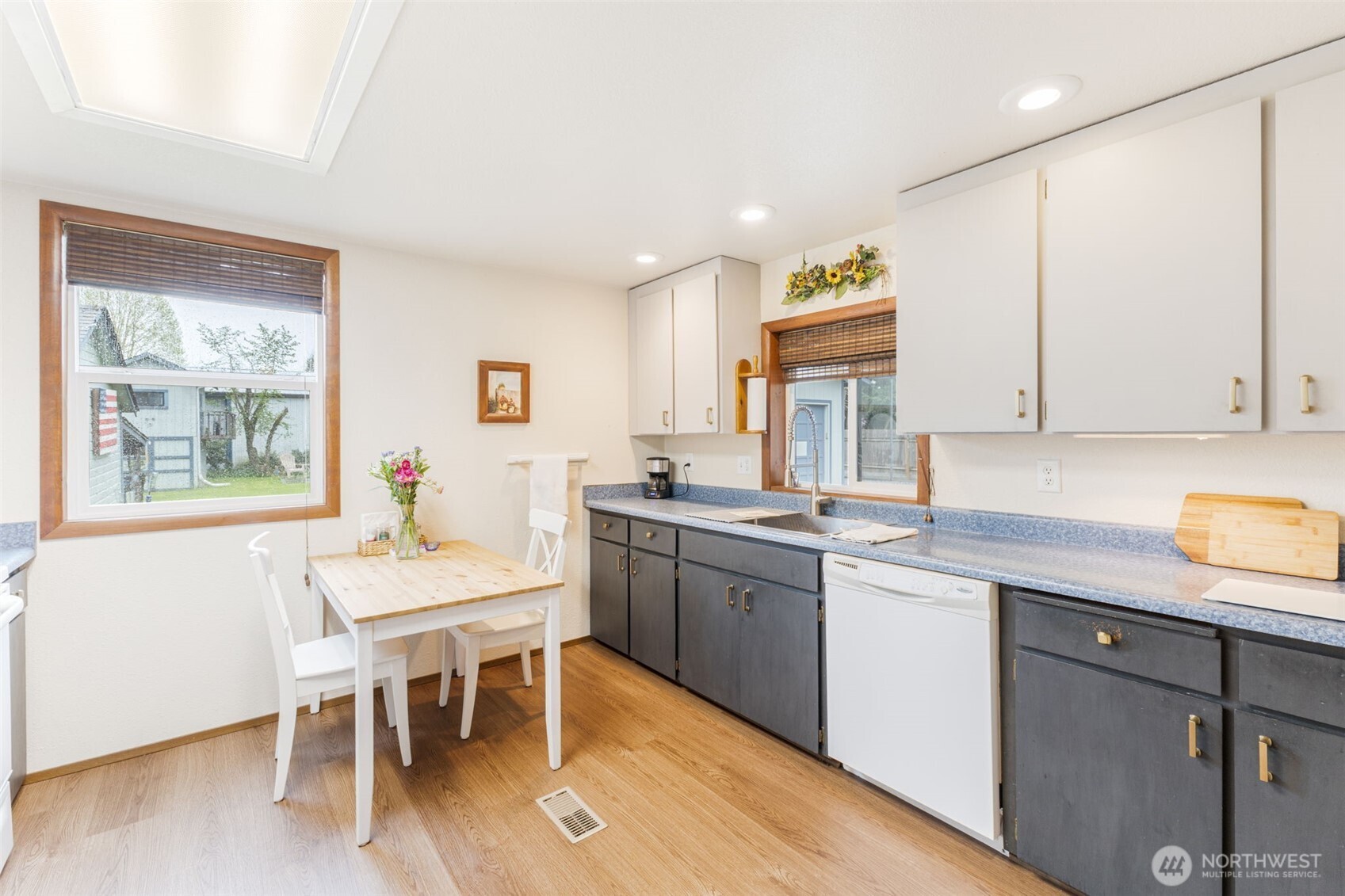 2 Tone Cabinets with Large Sink and Lots of Counterspace