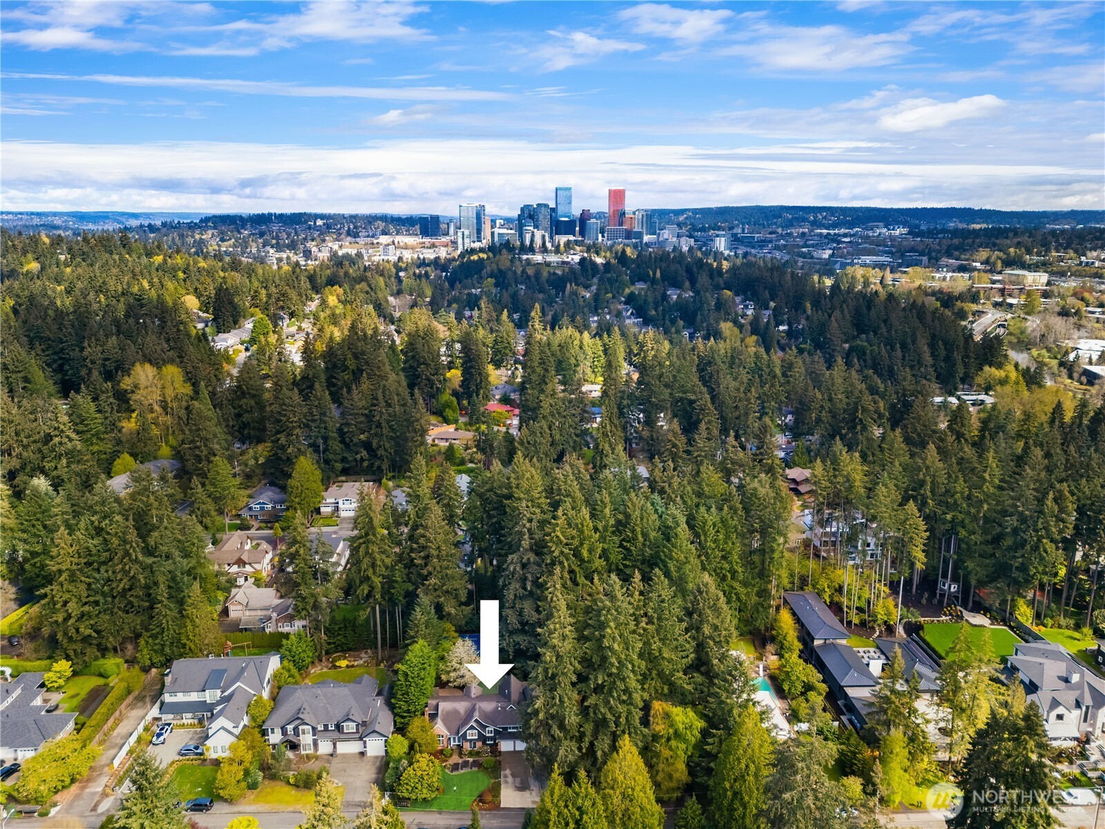 Close to downtown and shopping, dining etc