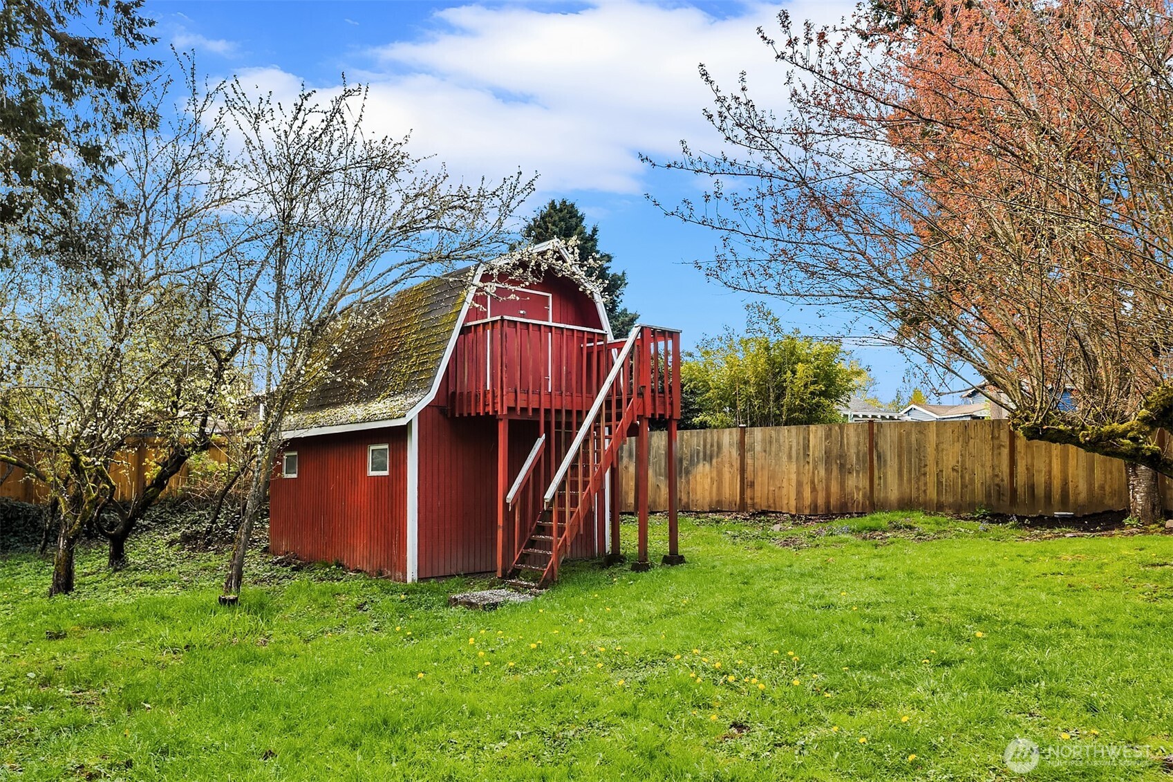 Barn style shed- great to hobbies, play or storage.
