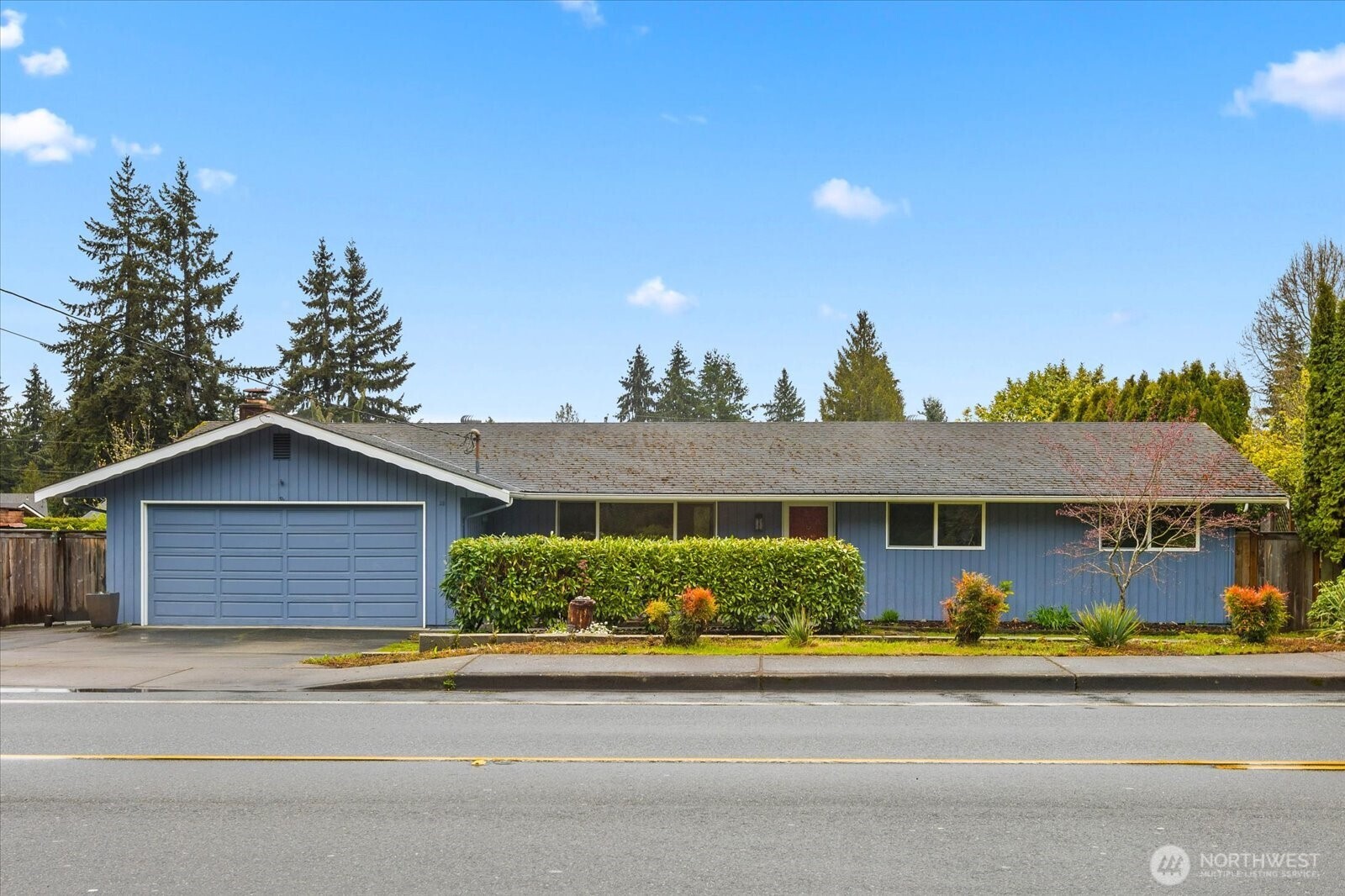 Close to Boeing, Providence, Navy Station & Costco, Target...