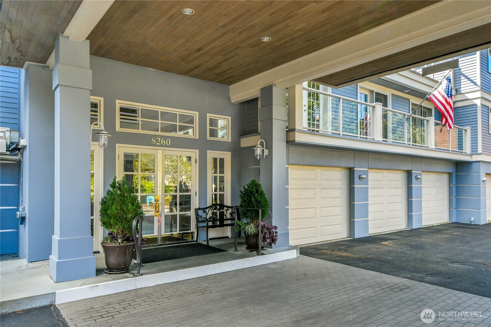 Clean, sheltyered, attractive entrance into the community