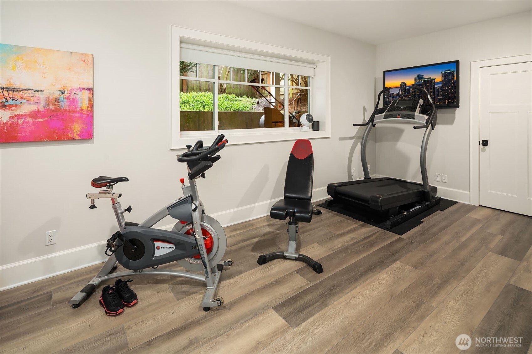 fitness room or bedroom
