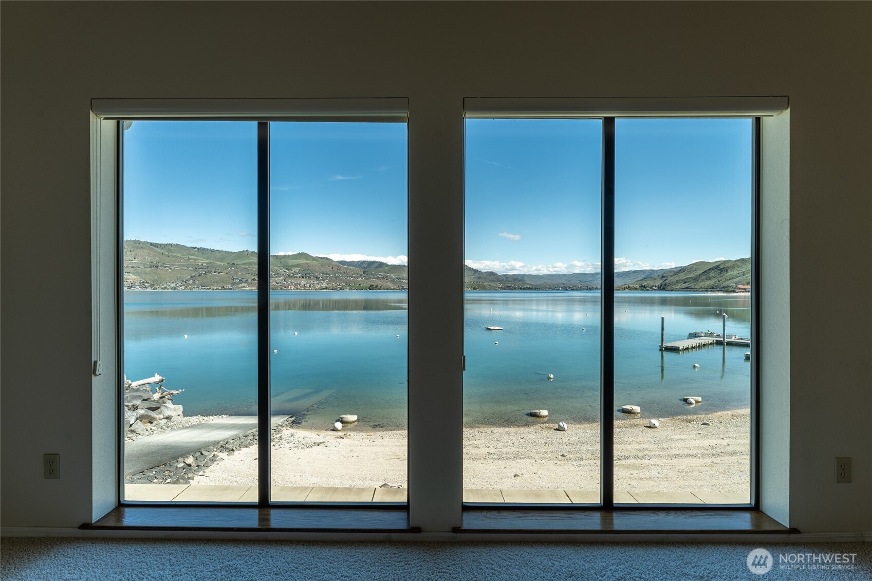 Picture Windows with amazing view