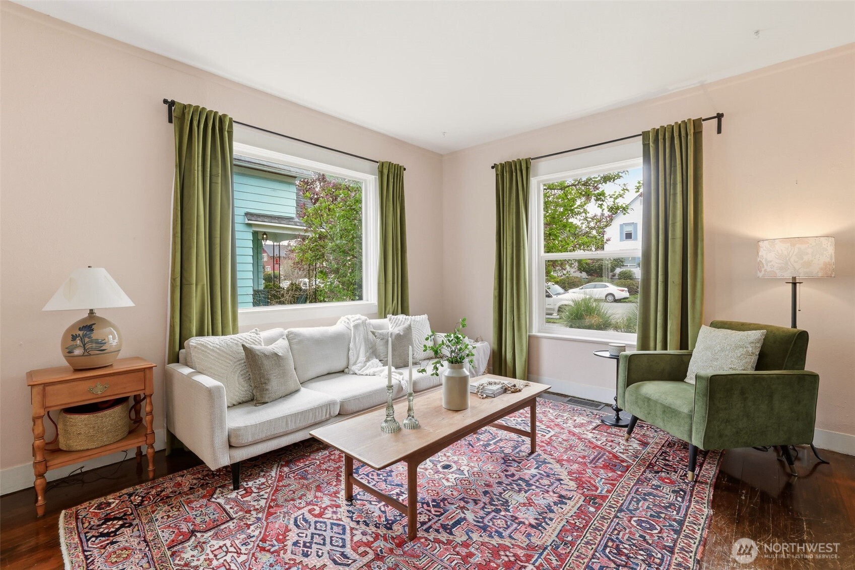 Easy mornings + cozy afternoons.