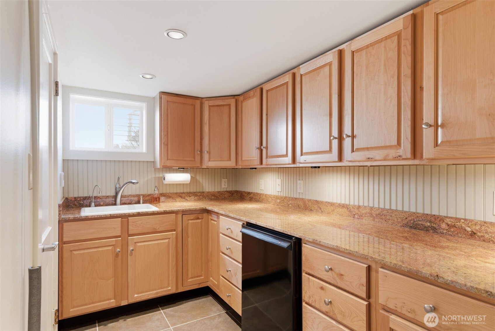 Lower level kitchenette.