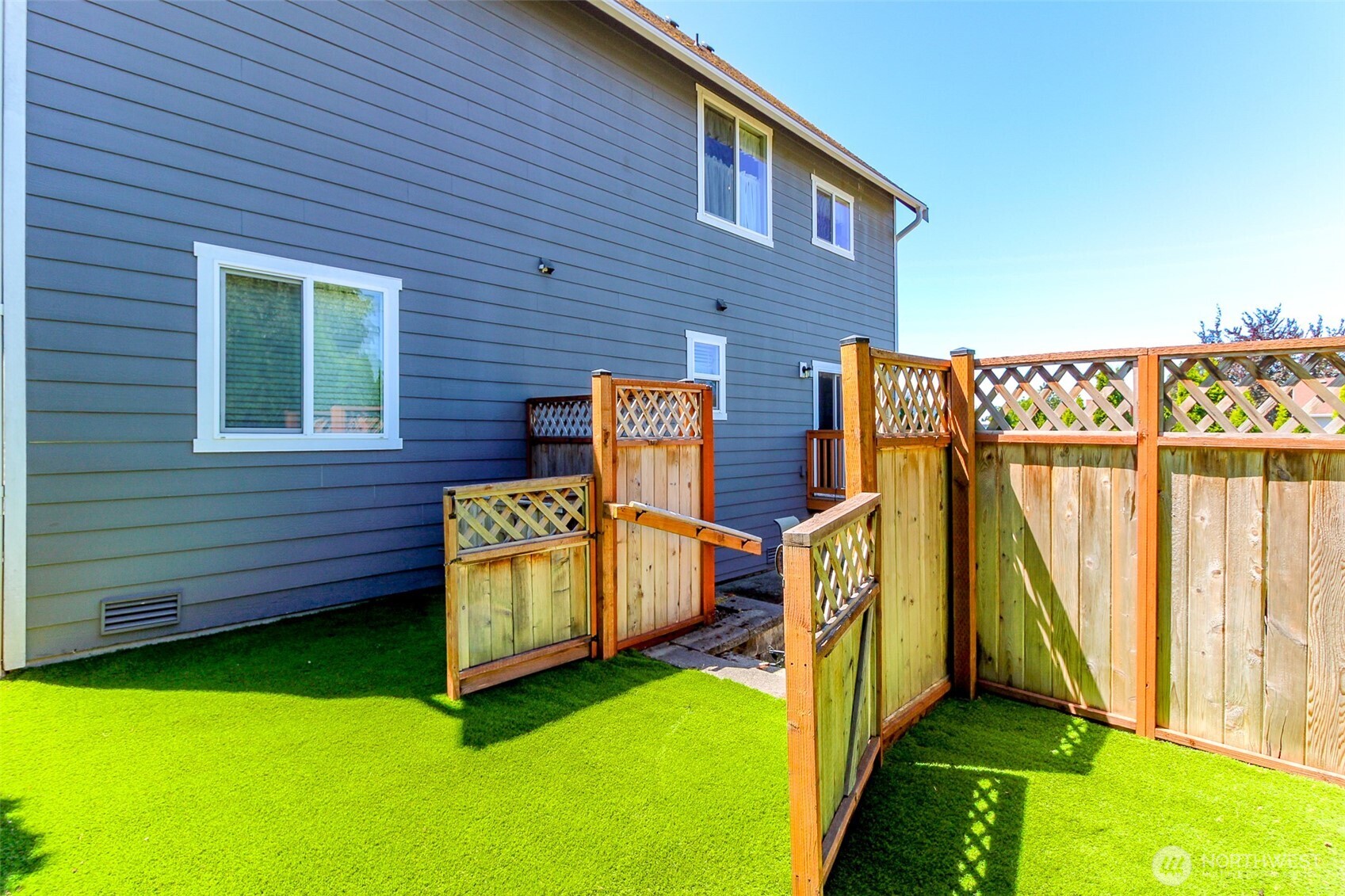 Photo from previous listing when Seller occupied.