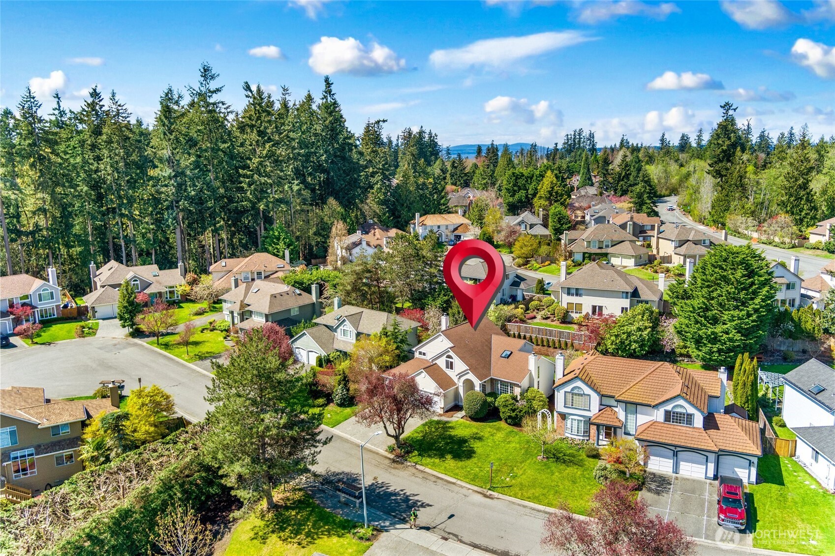 Home is located close to the cul-de-sac on a quiet part of Discovery Crest