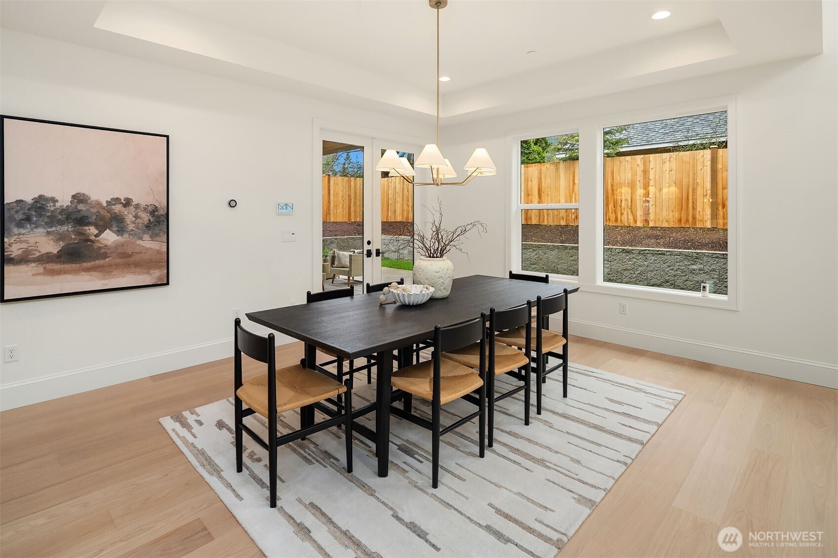 Designated den & dining room