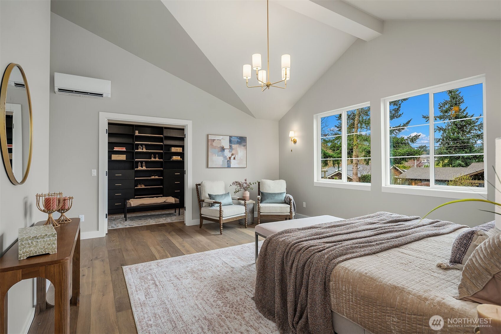 Lofty vaulted ceilings in Primary