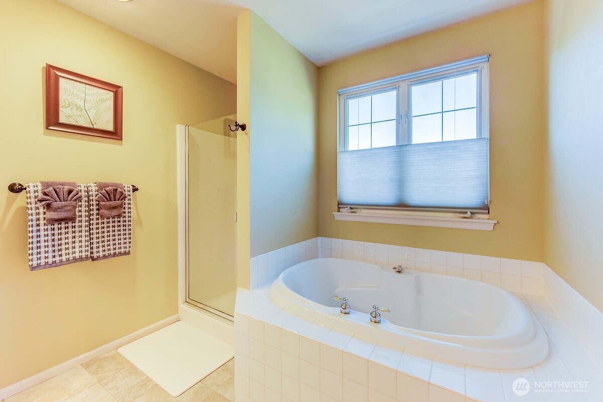 Primary ensuite bath