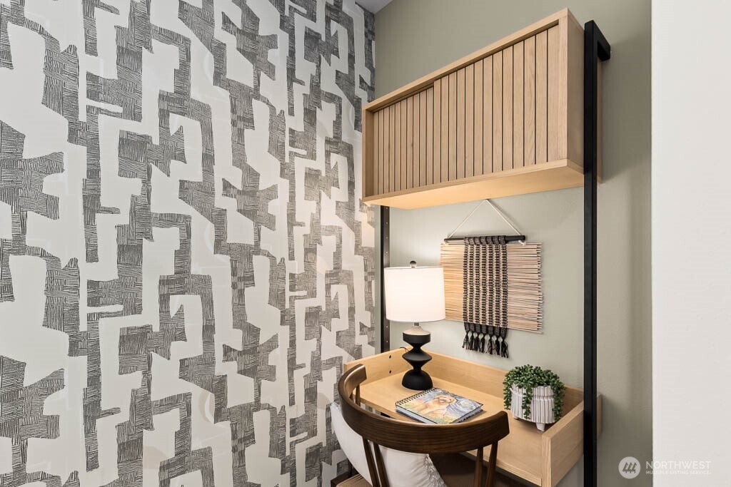 Photos are for representation only.  Features, colors and selections may differ from photograph. See site agent for details.