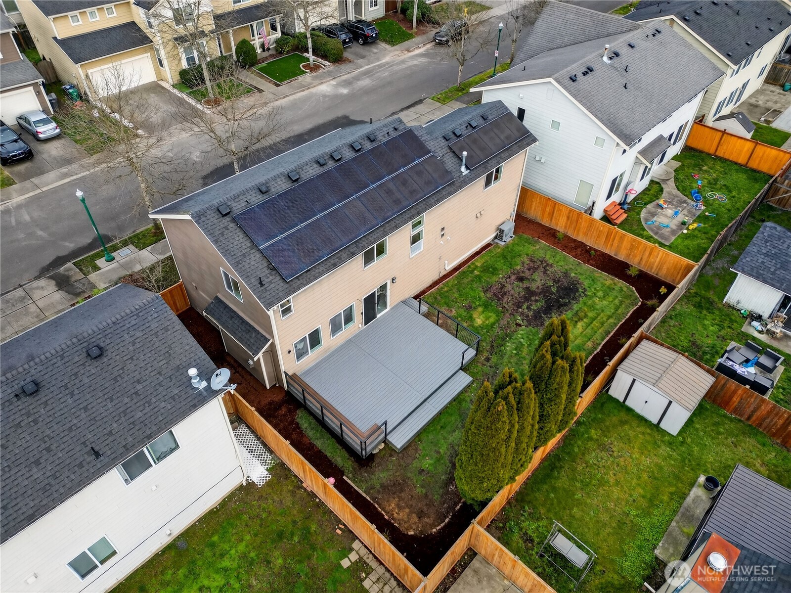 Private Yard w/Professional Landscaping