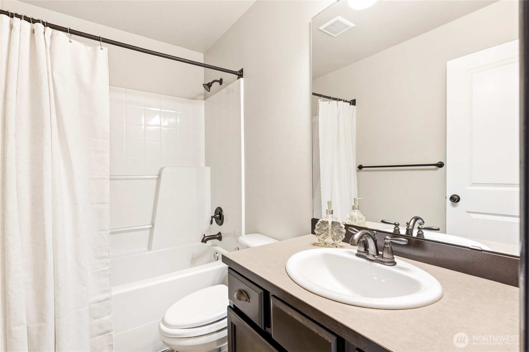 downstairs full bathroom