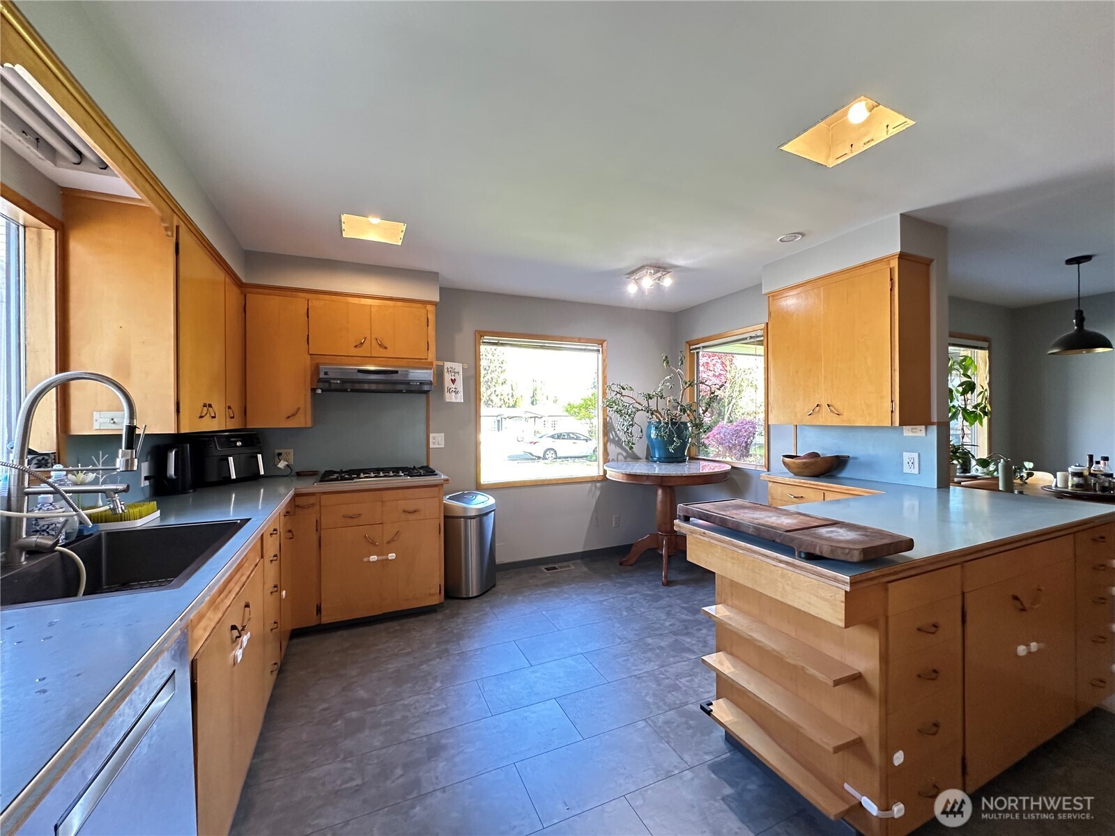 Open Kitchen