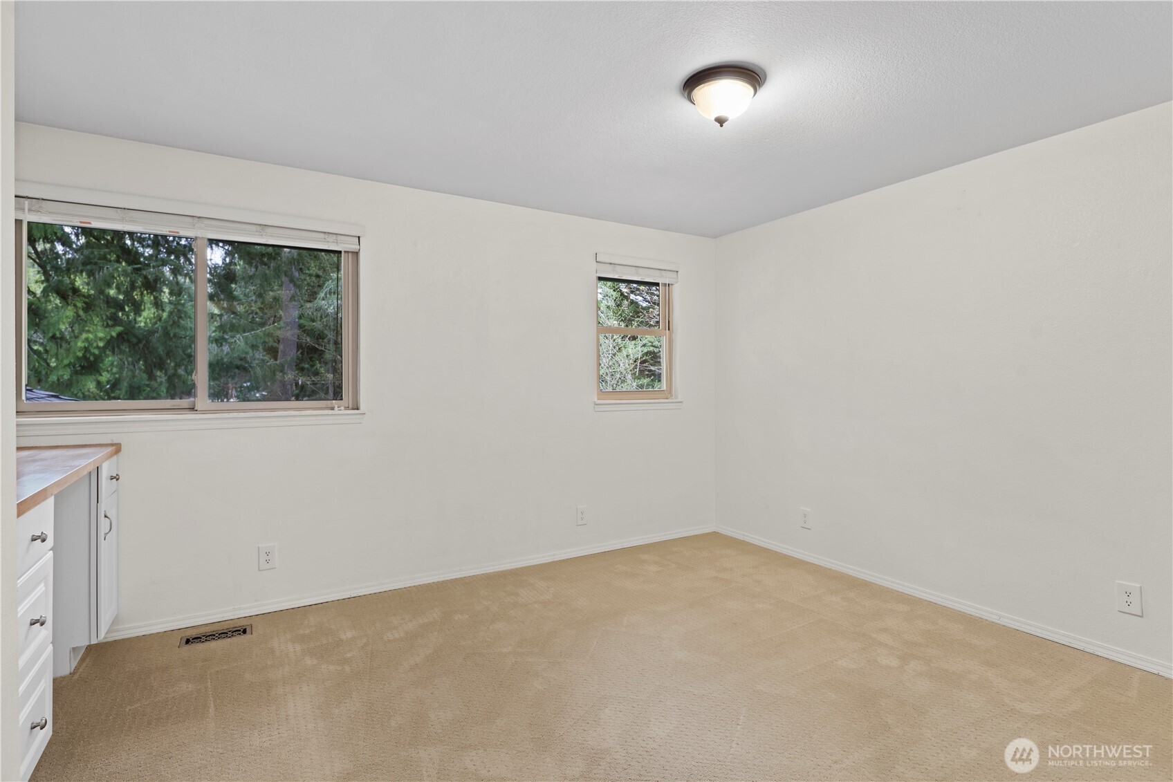 3rd bedroom with built-in desk