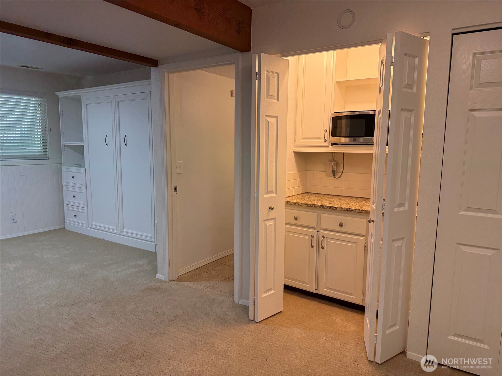 There's a little wet bar in the rec-room closet