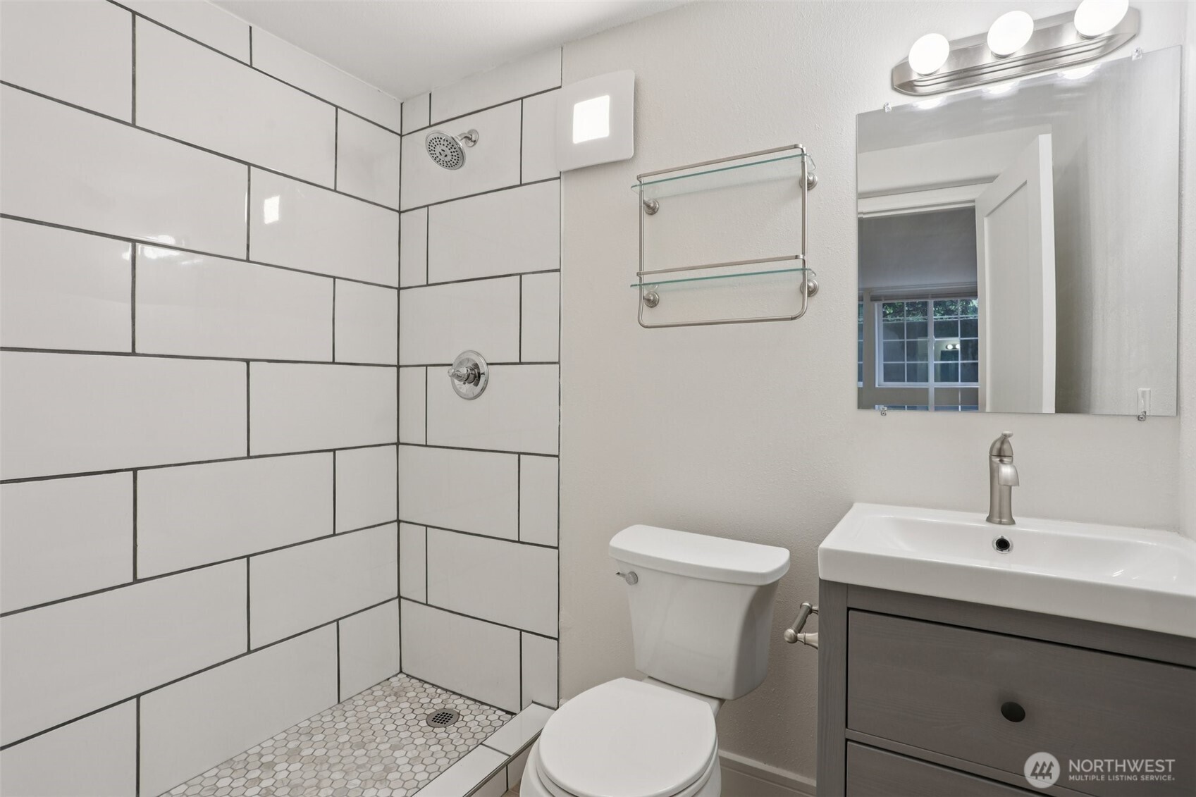 Basement apartment 3/4 bath