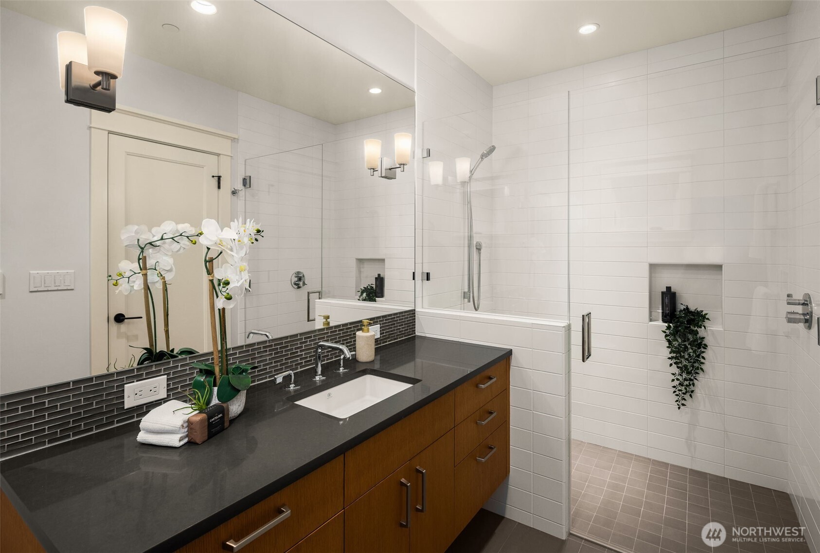 First Floor Guest Ensuite