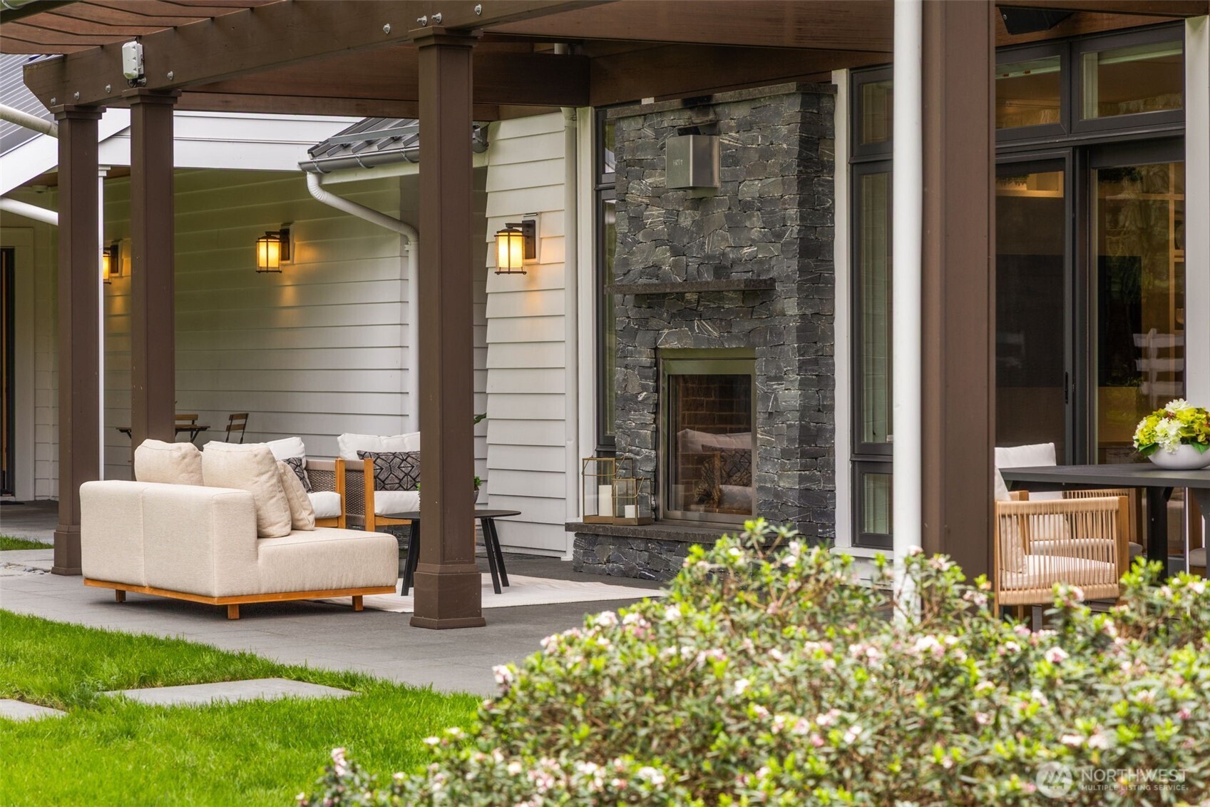 Dual-Sided Fireplace