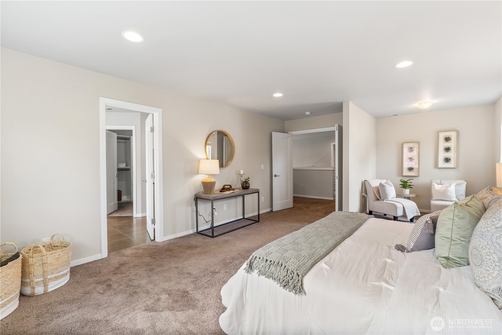 Sitting Area w/Views