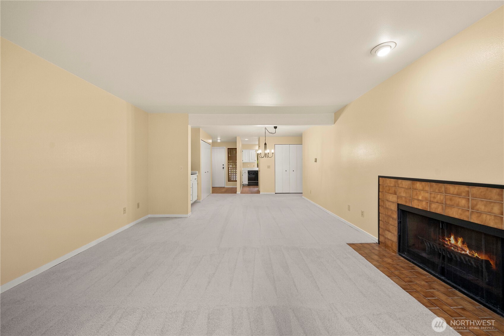 Living Room, Dining Room, and Entryway.