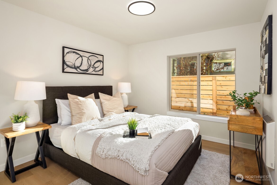 Photos are of a similar model and are for illustrative purposes only. Actual home, finishes, and features may vary.