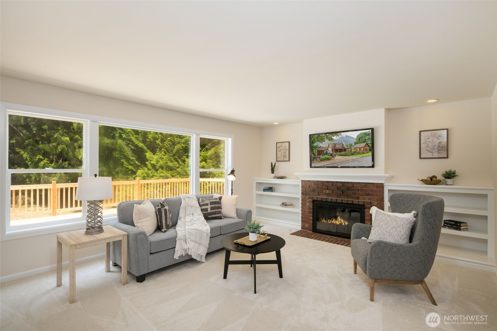 Large office on the main level...perfect for those work from home days.