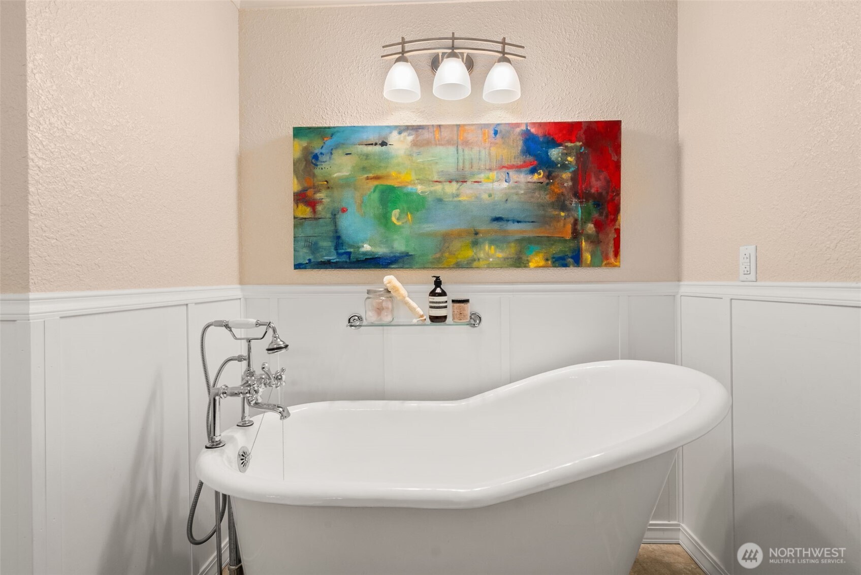 Soak away all tour troubles in this inviting tub.