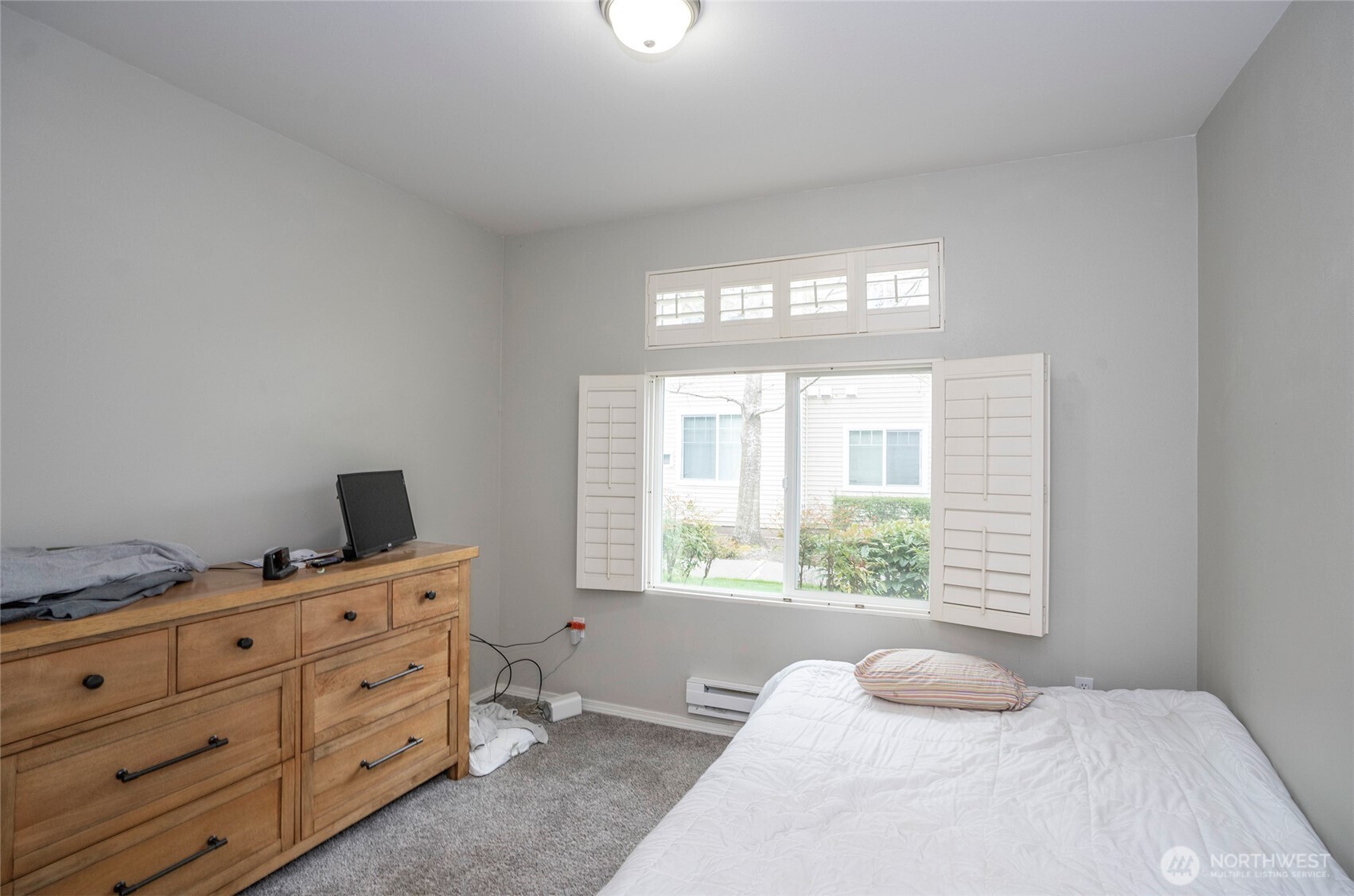 Comfortable guest suite offering a welcoming space for overnight visitors.