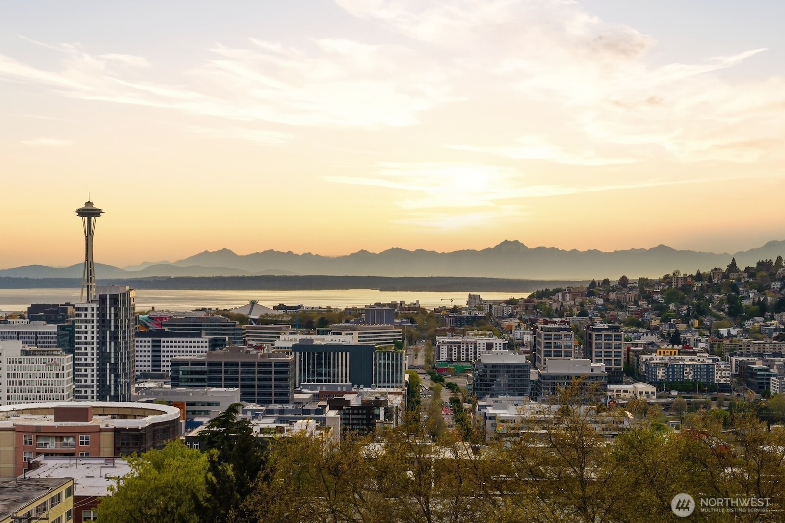 Exceptional year-round views take center stage from this 7th floor unit with the coveted B floor plan.