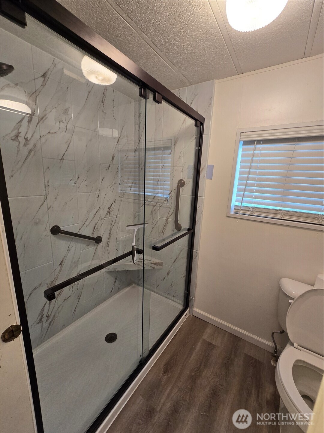 Fully remodeled 3/4 bath attached to primary