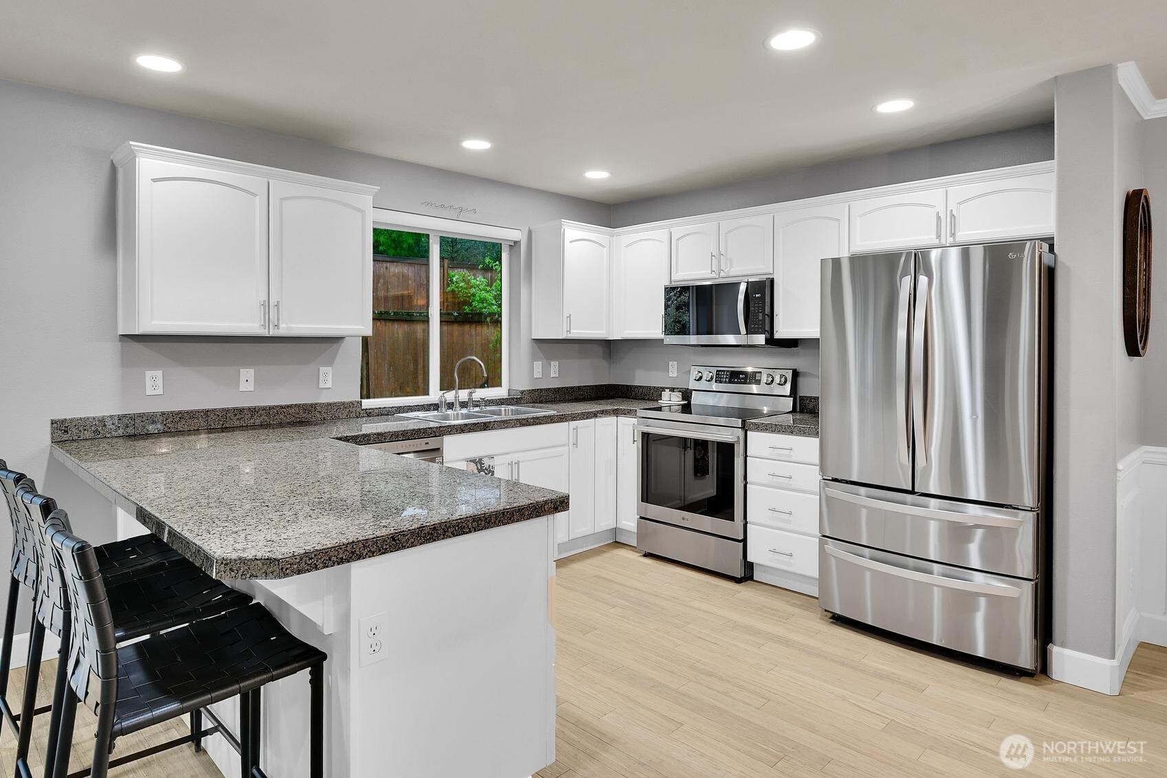 Kitchen w/ Granite Countertops and New SS Appliances