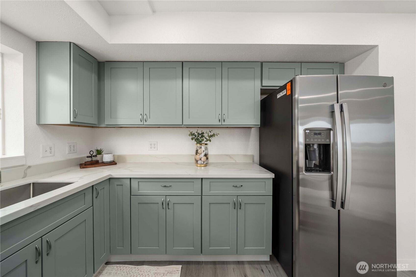 Lots of counter space and cabinets