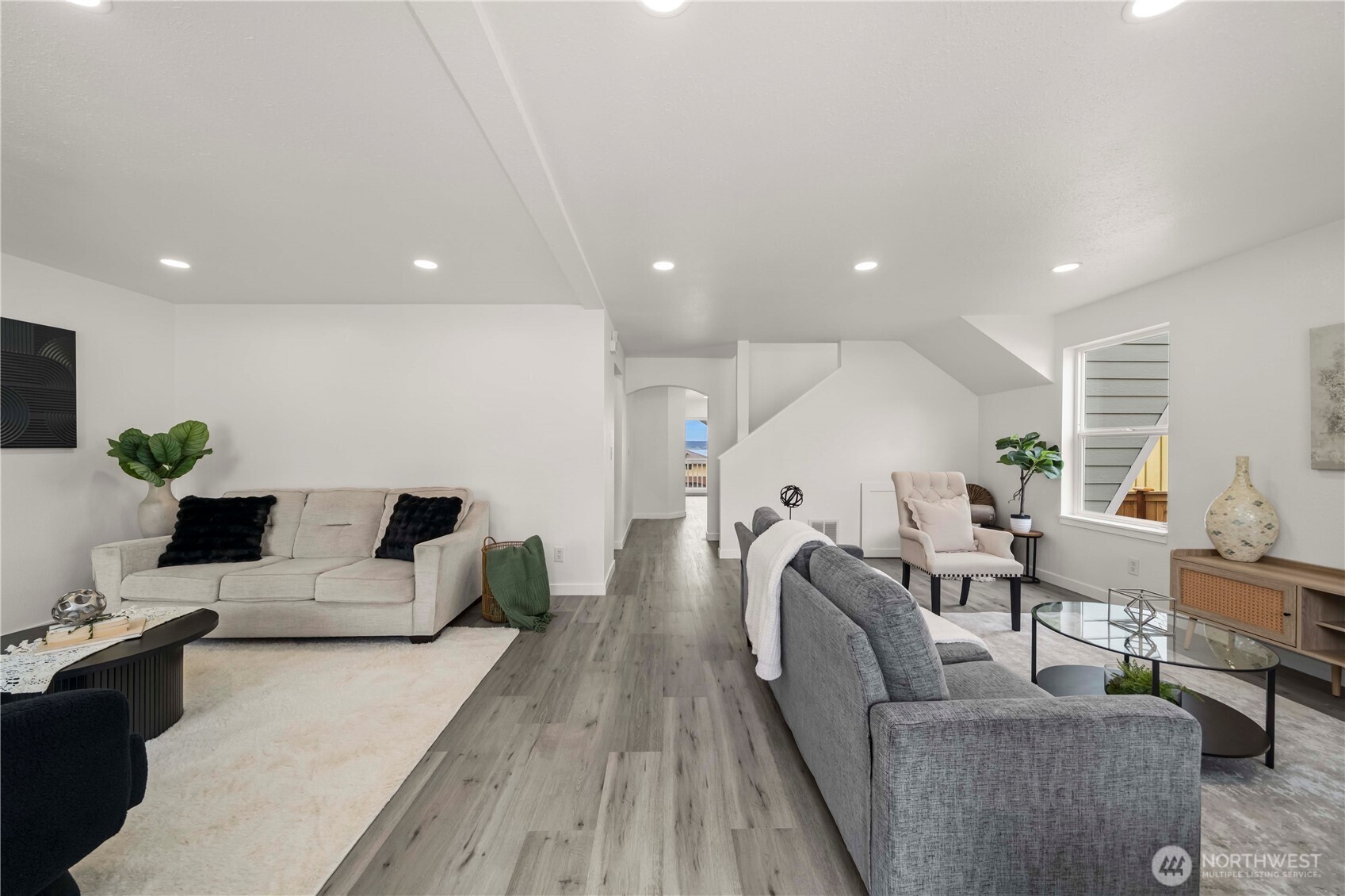 Pass thru the entry into the living room
