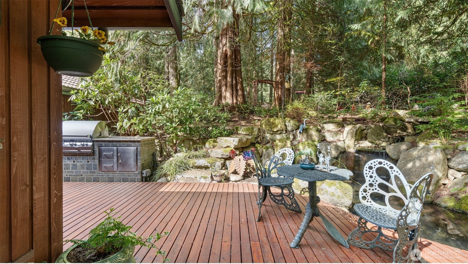 This low-maintenance saltwater spa is such a lovely place to end the day, whether you're unwinding after work or lingering a little longer under the stars...such a wonderful spot to soak away the cares of the day and ease into a slower, more restorative rhythm.