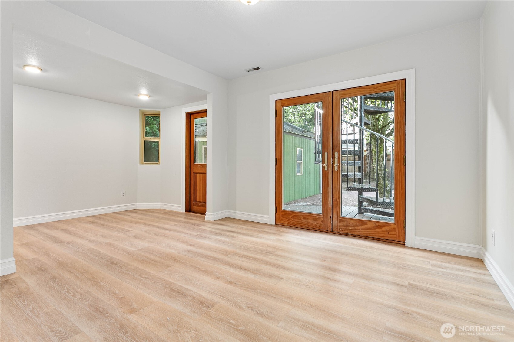 Main level bedroom