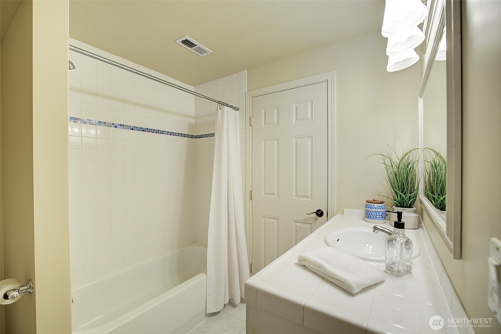 Full bath on lower level