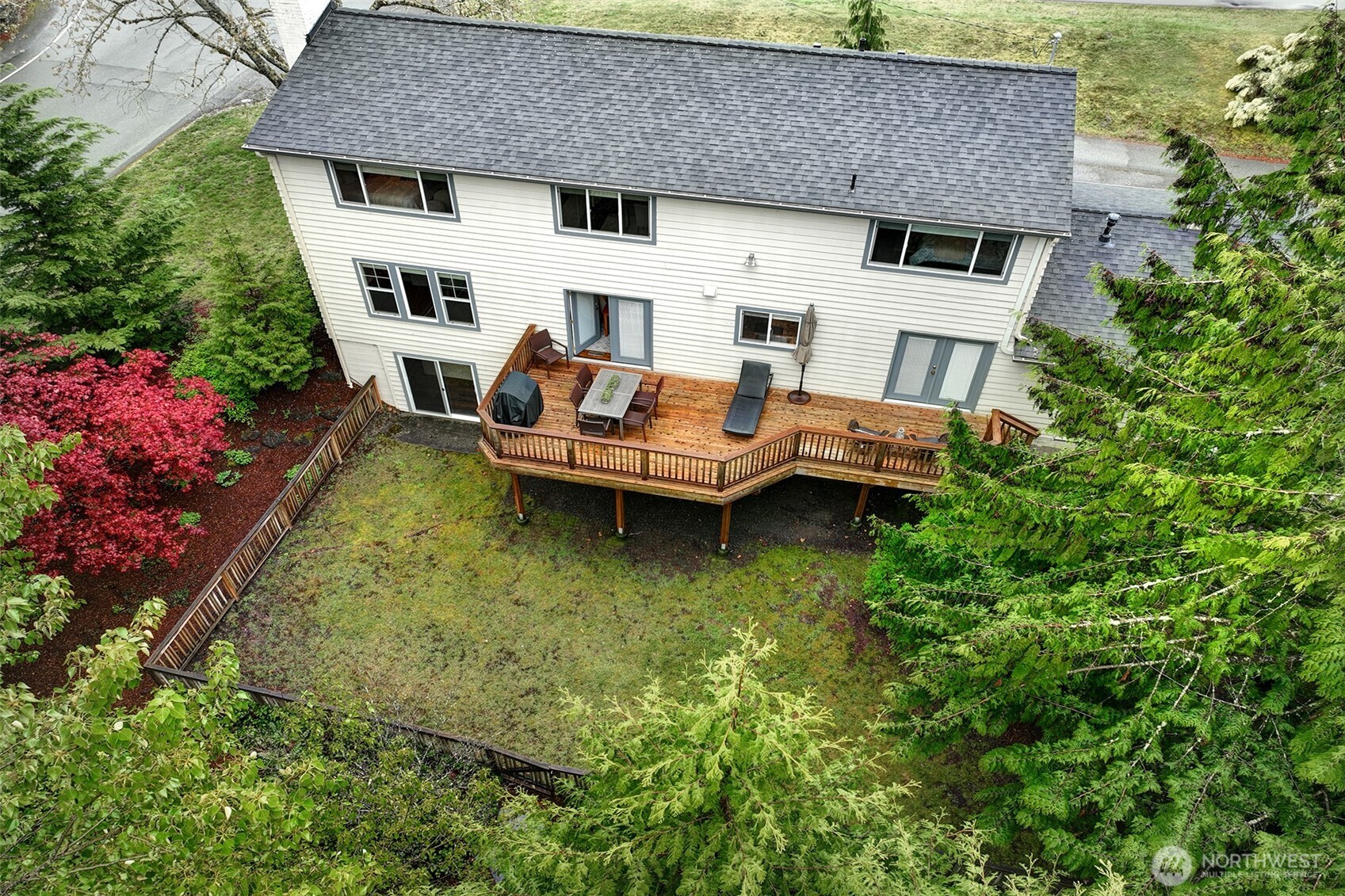 Aerial view of back yard
