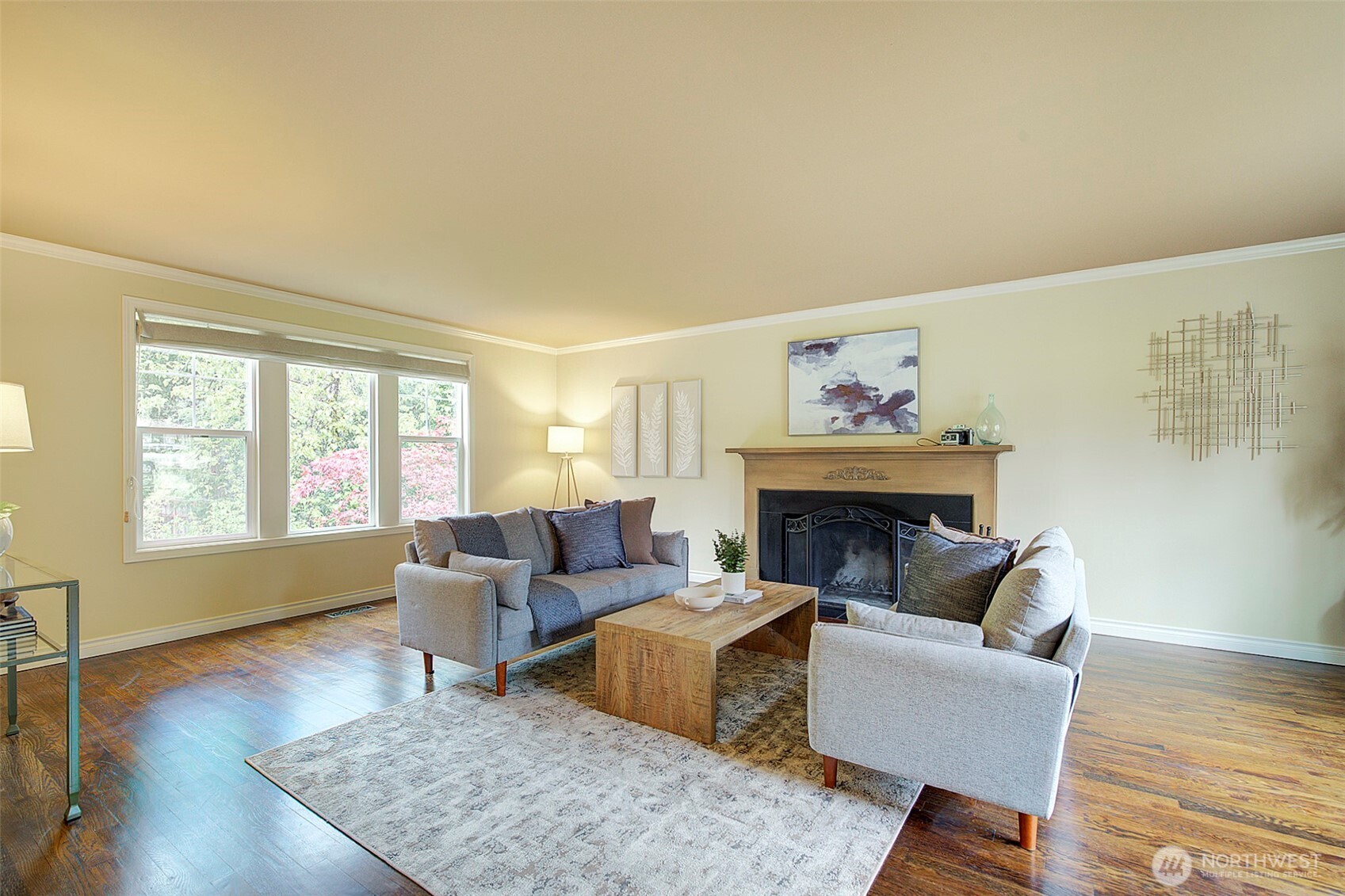 Huge living room with fireplace