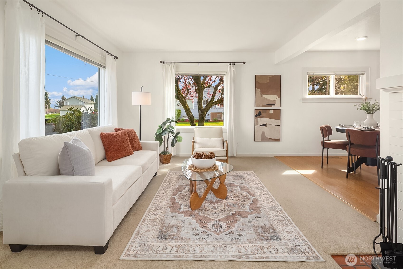 Spacious living room.