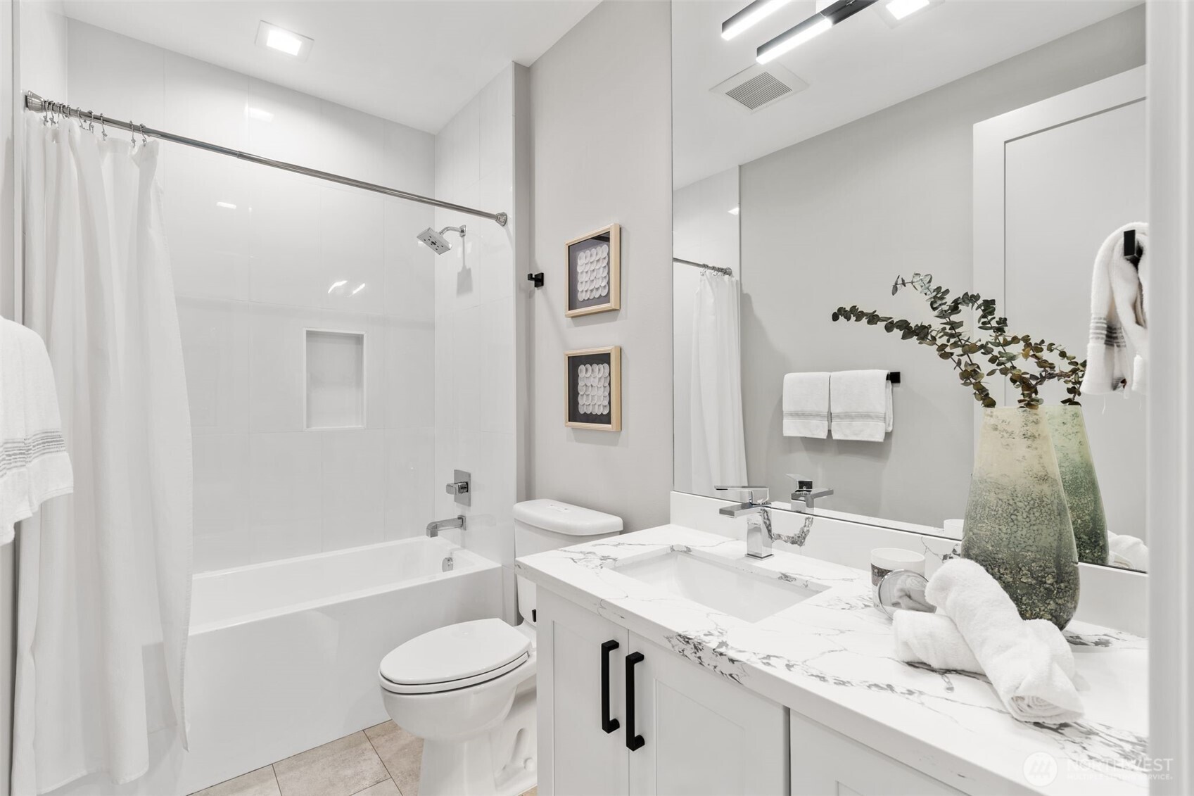 2nd Guest Ensuite Bath