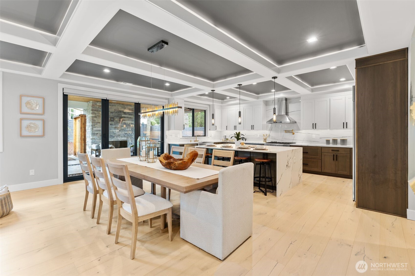 Separate Dining Area w/Access to Back Patio