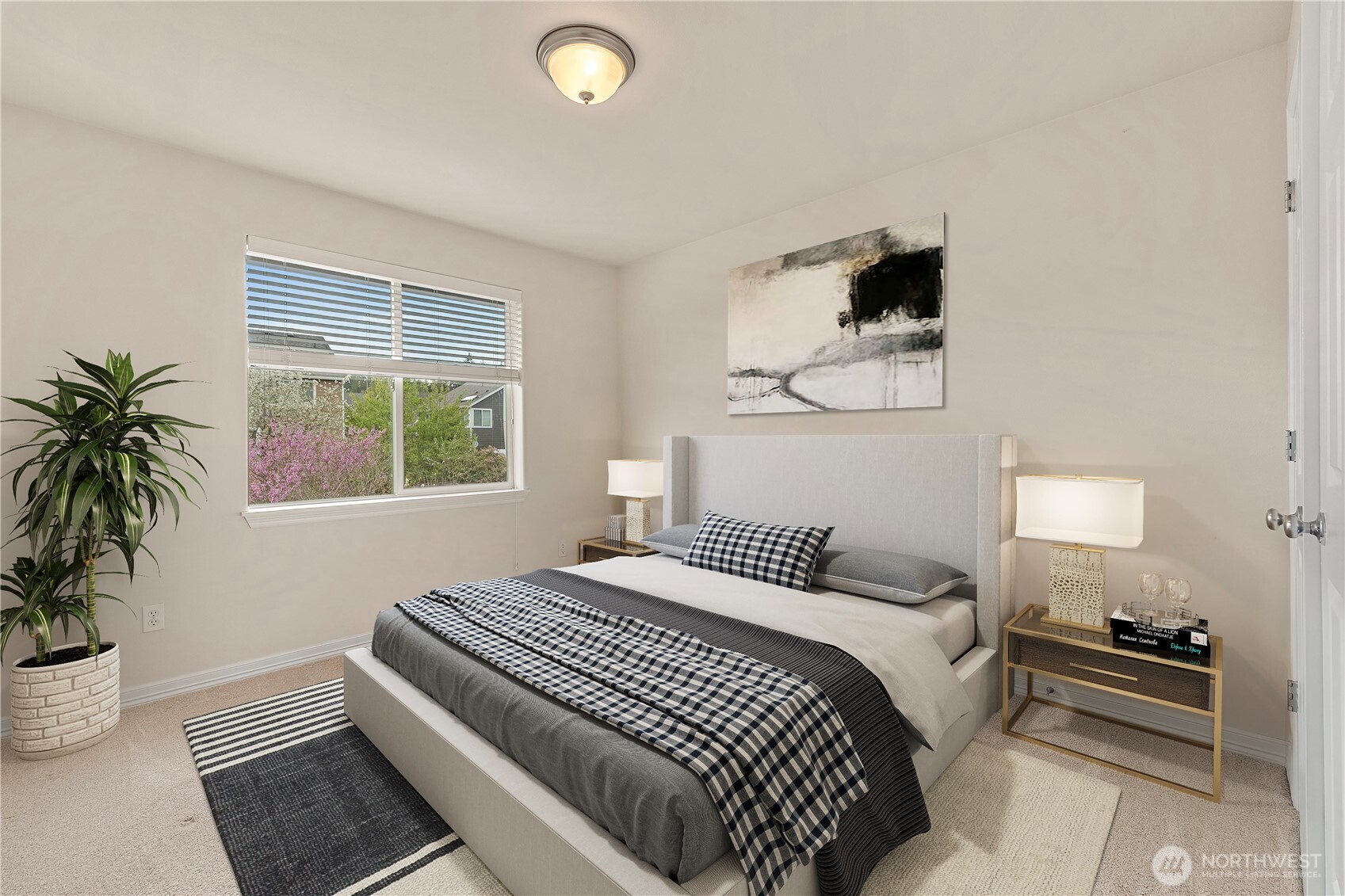 Guest bedroom #1