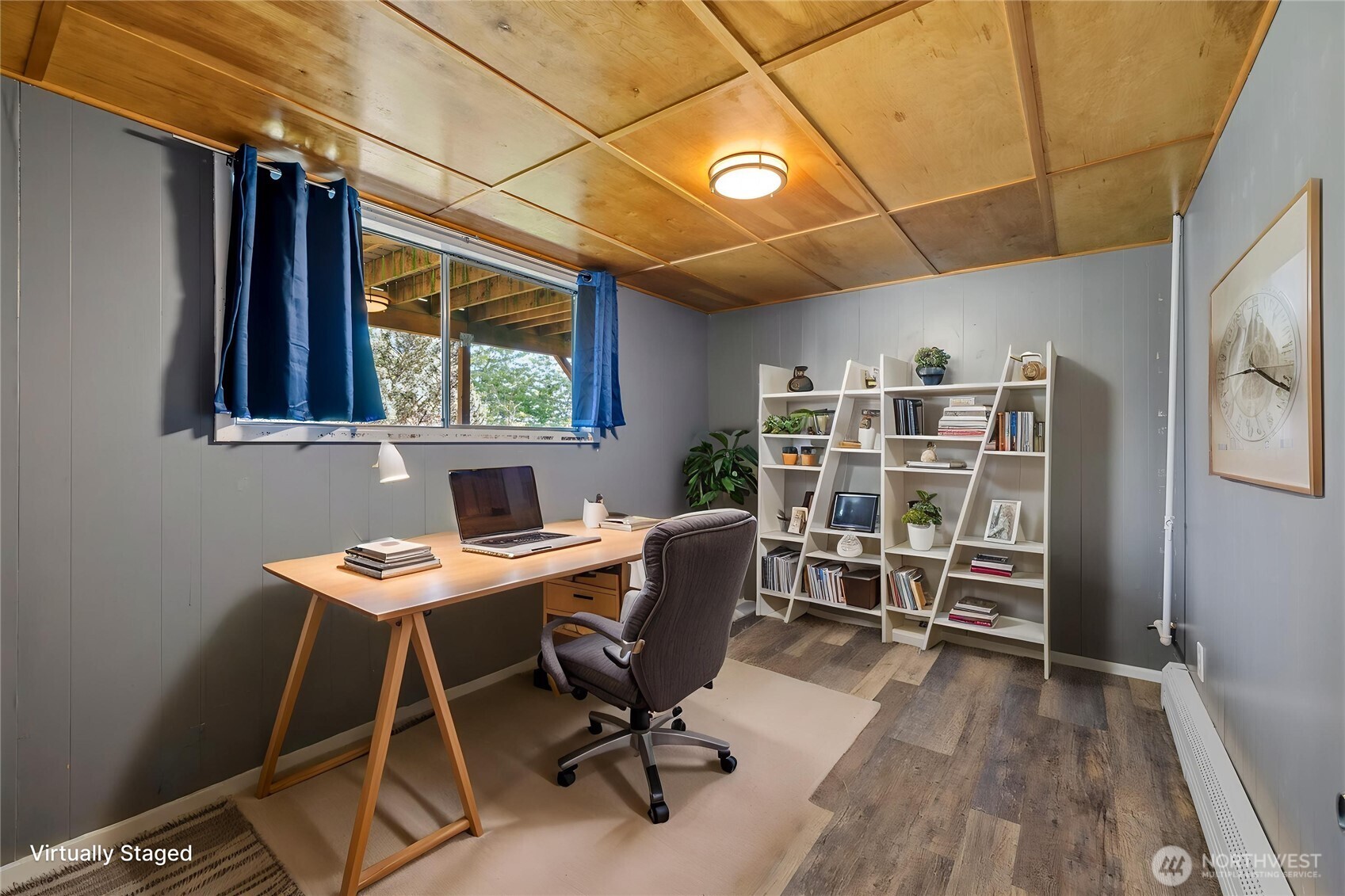 Office/storage  multipurpose room off of mechanical room