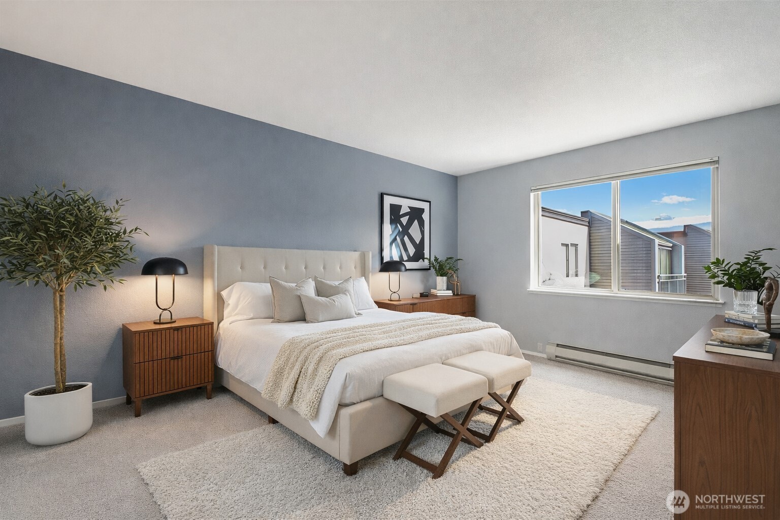 Spacious bedroom.